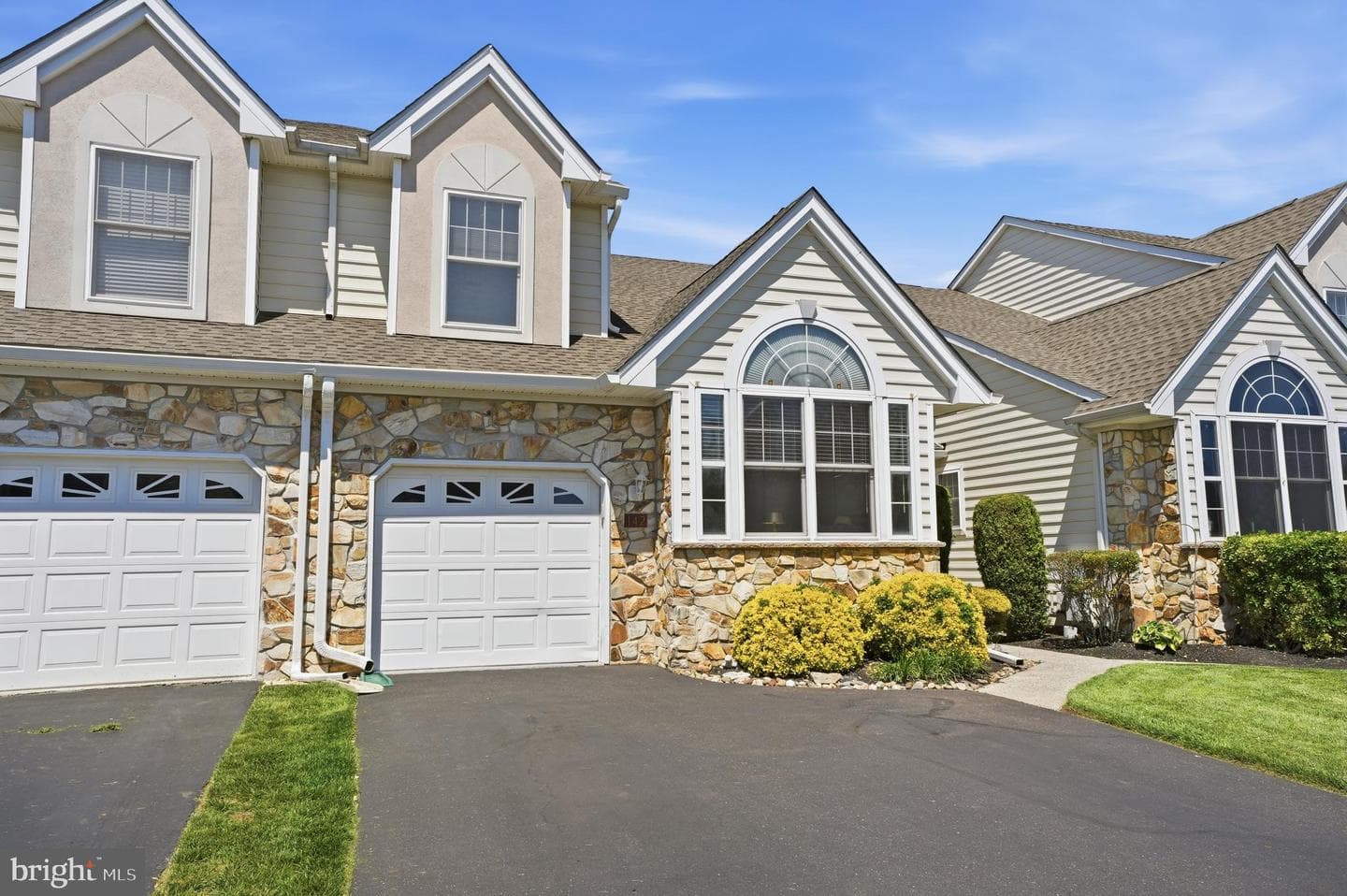 142 Grandview Drive photo 2