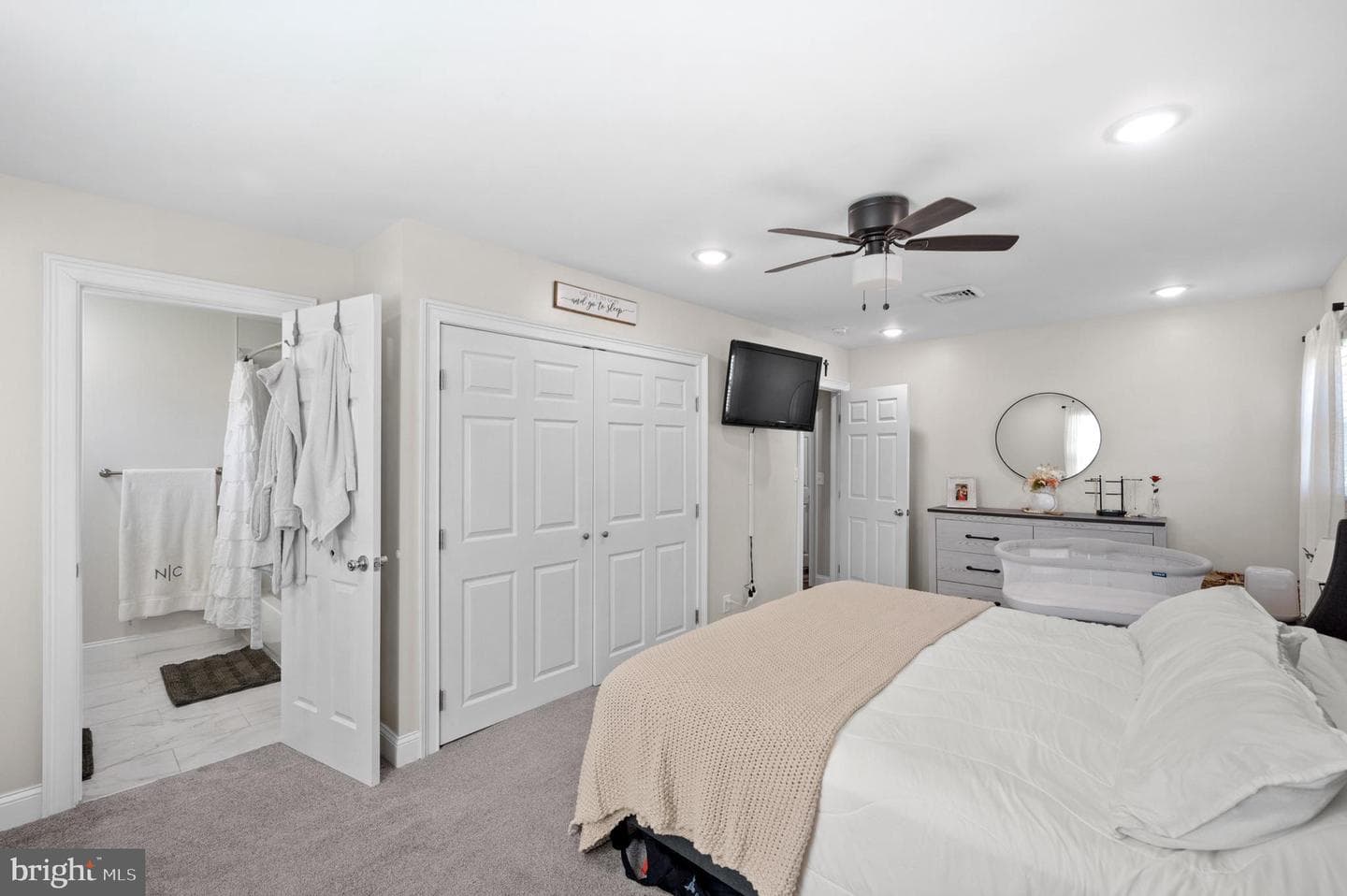 837 Fairfield Road photo 13