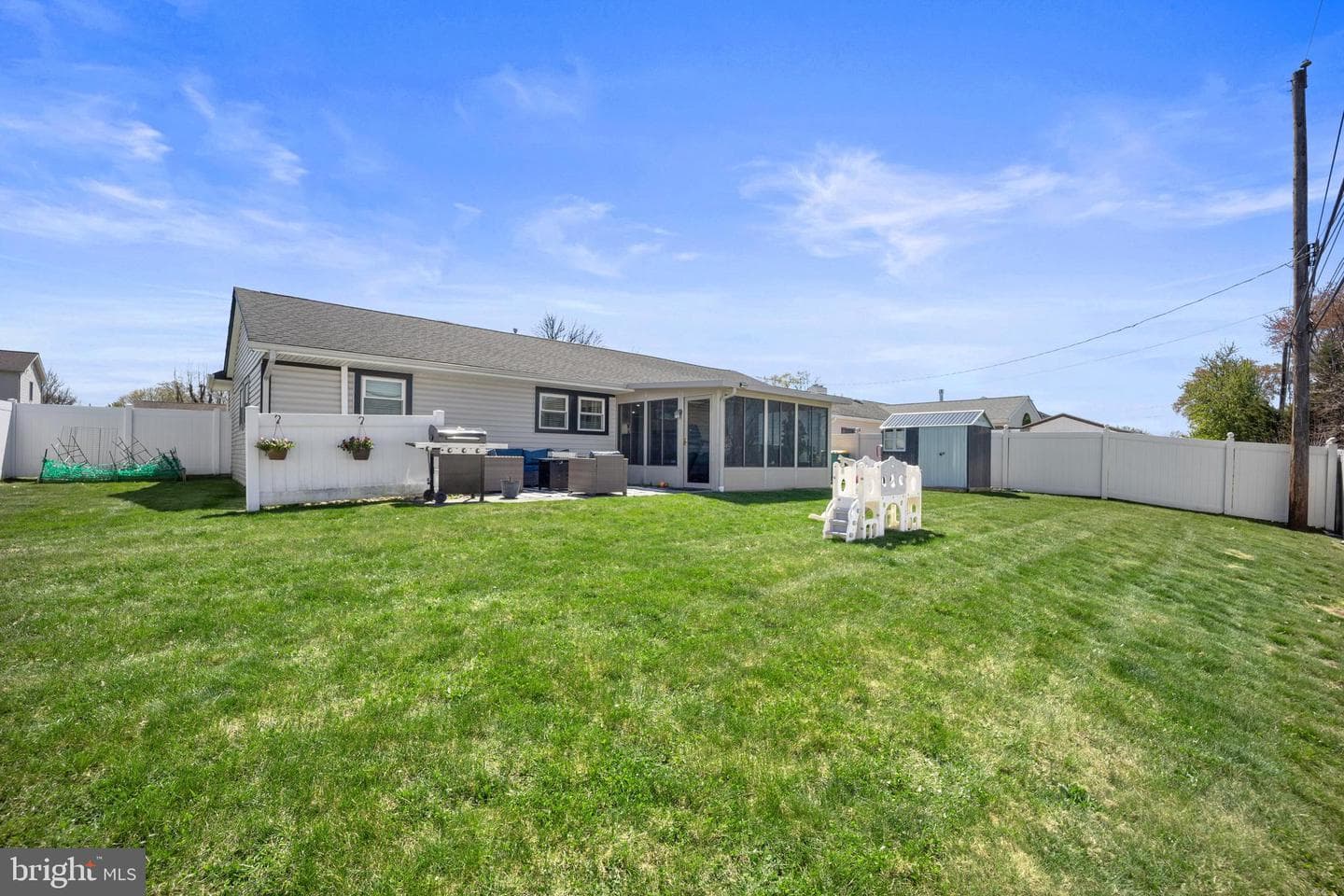 837 Fairfield Road photo 30