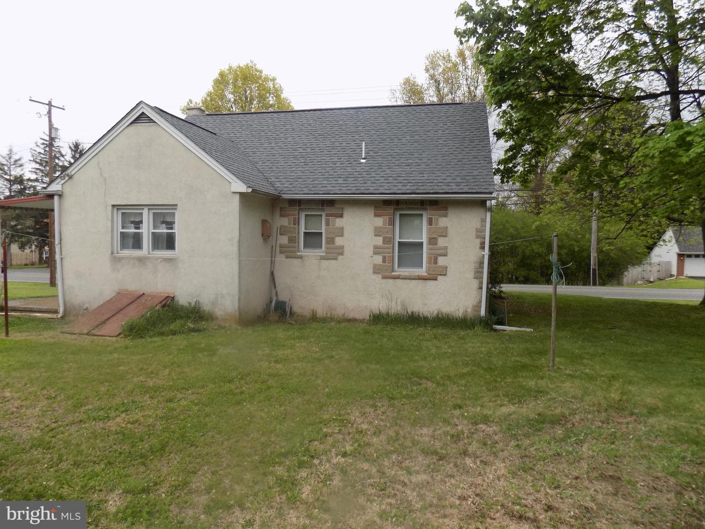2120 Spinnerstown Road photo 5