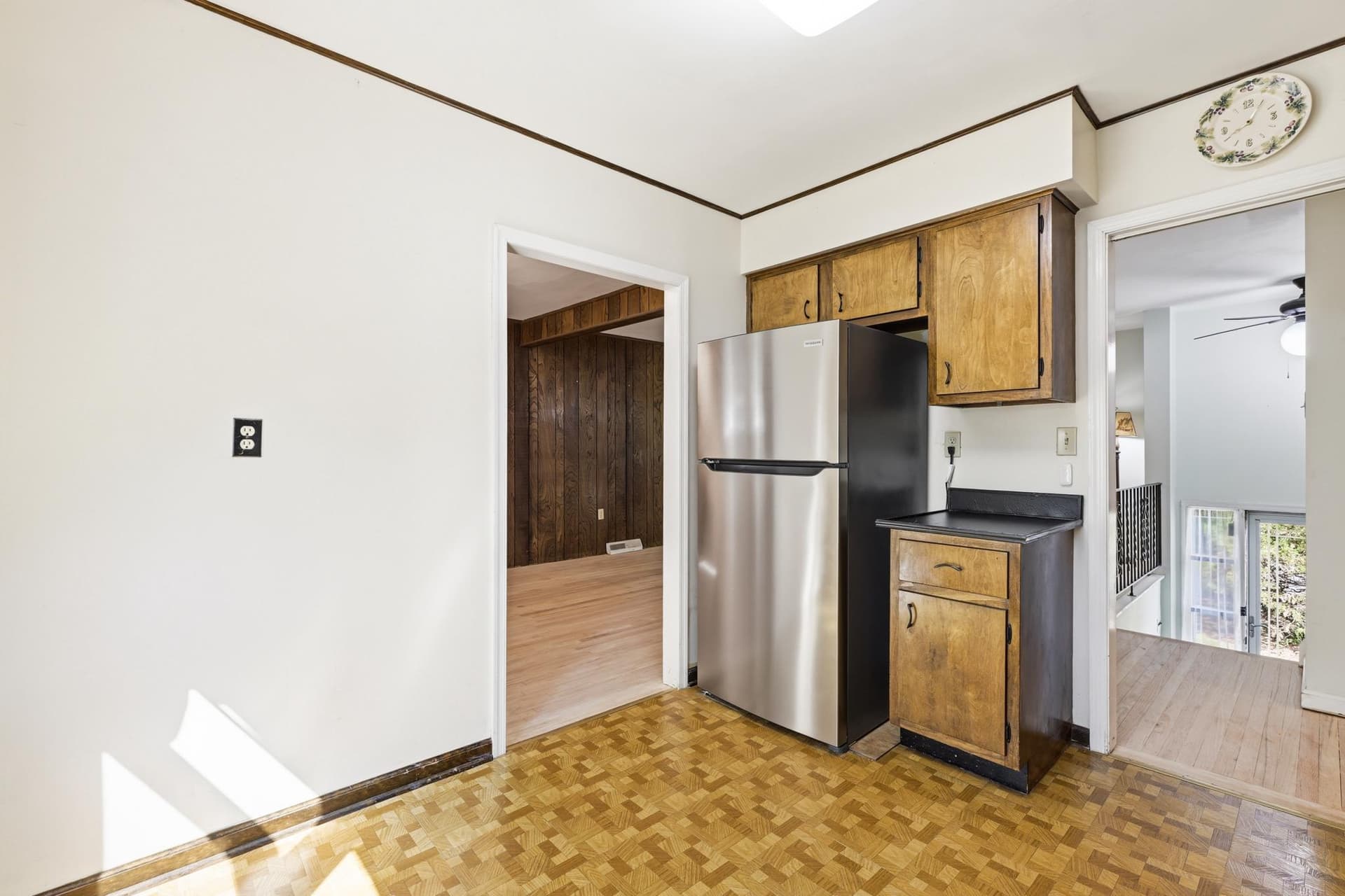 8 Pleasant Avenue photo 21