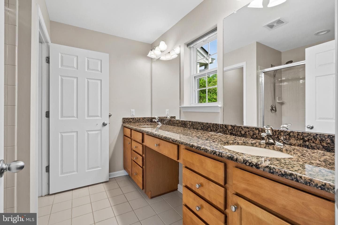 415 Chestnut Court photo 14
