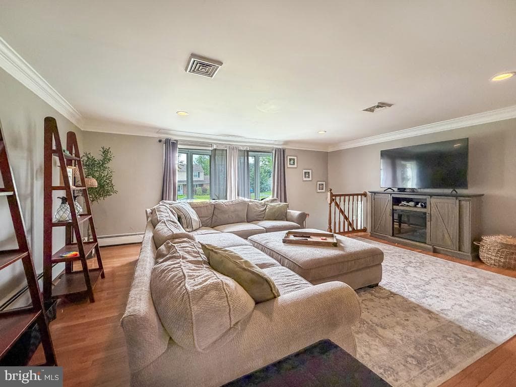 21 E Rotterdam Road photo 10