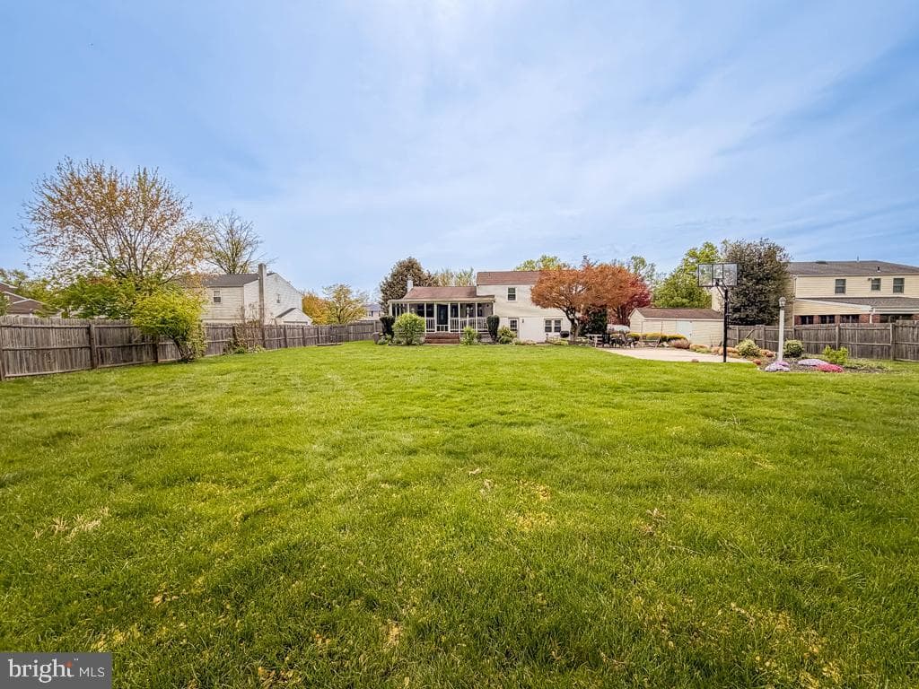 21 E Rotterdam Road photo 49