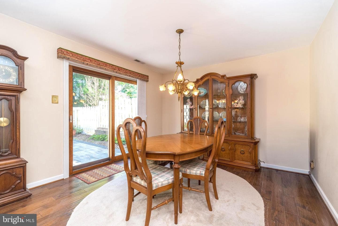 1607 Lakeview Circle photo 20