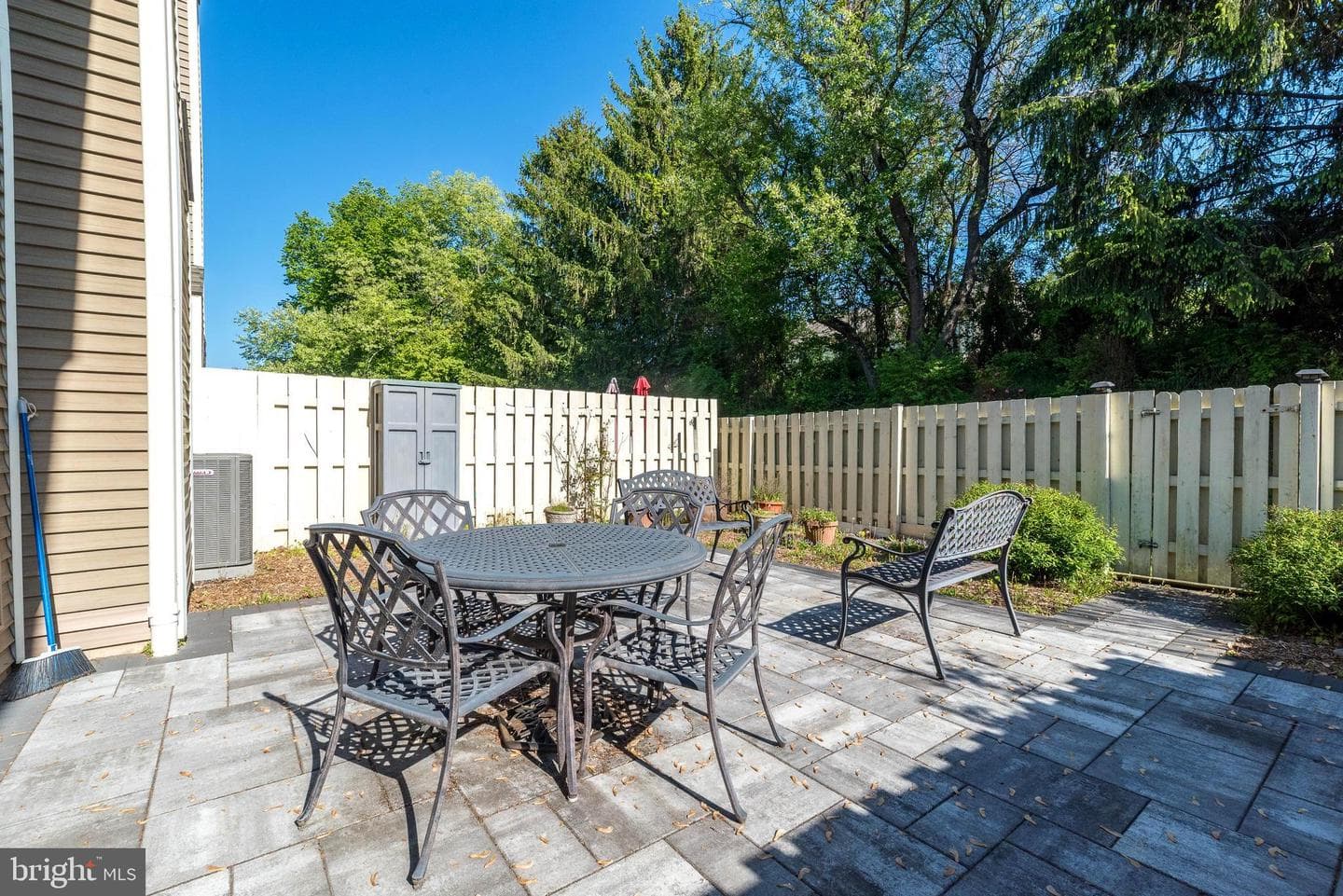 1607 Lakeview Circle photo 42