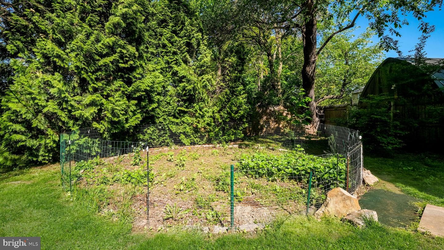 500 Prospect Road photo 24
