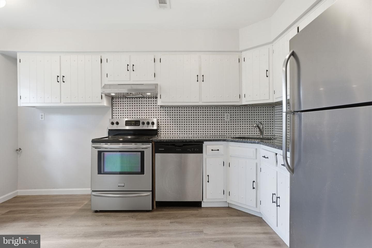 45 Hollybrooke Drive photo 7