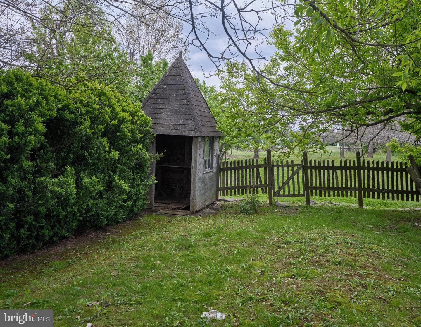 718 Telegraph Road photo 45