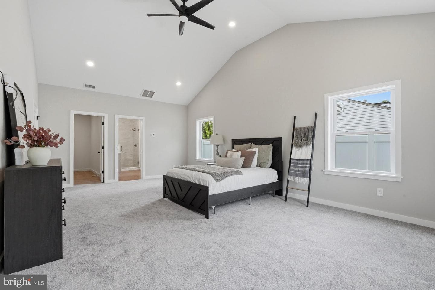 214 Wyandotte Road photo 8
