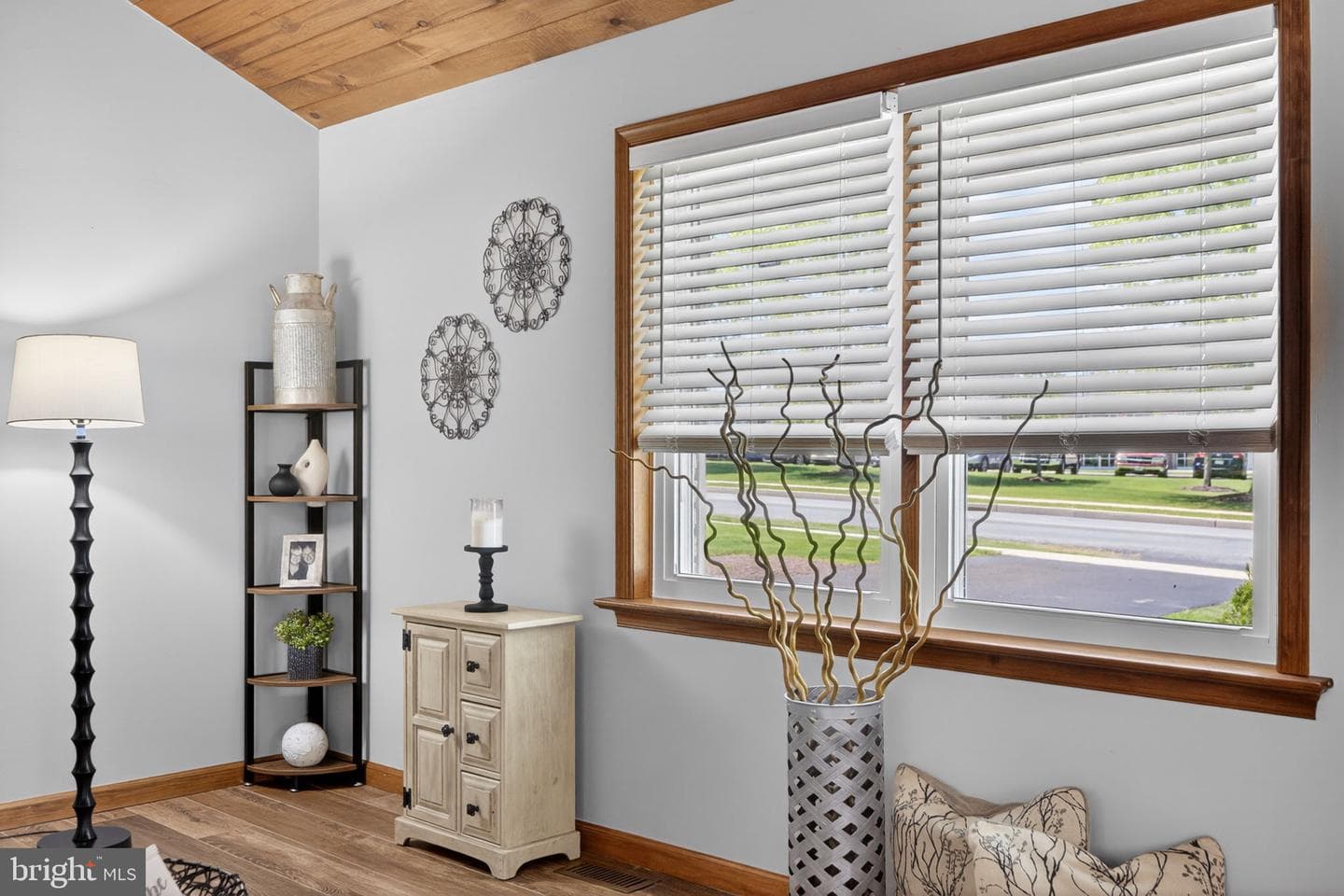 1611 Sleepy Hollow Road photo 12