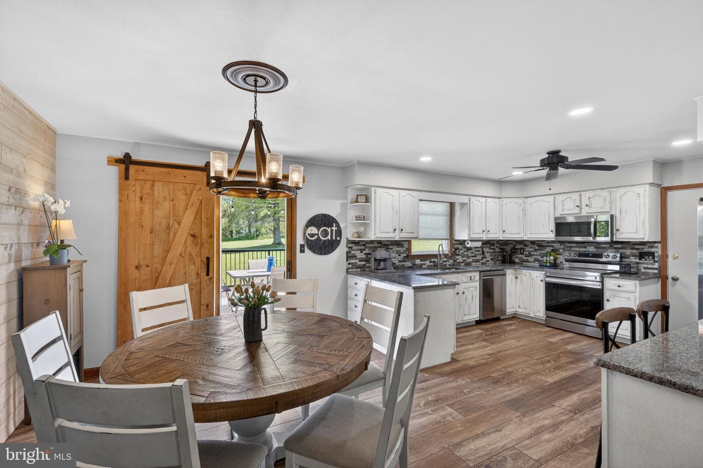 1611 Sleepy Hollow Road photo 19