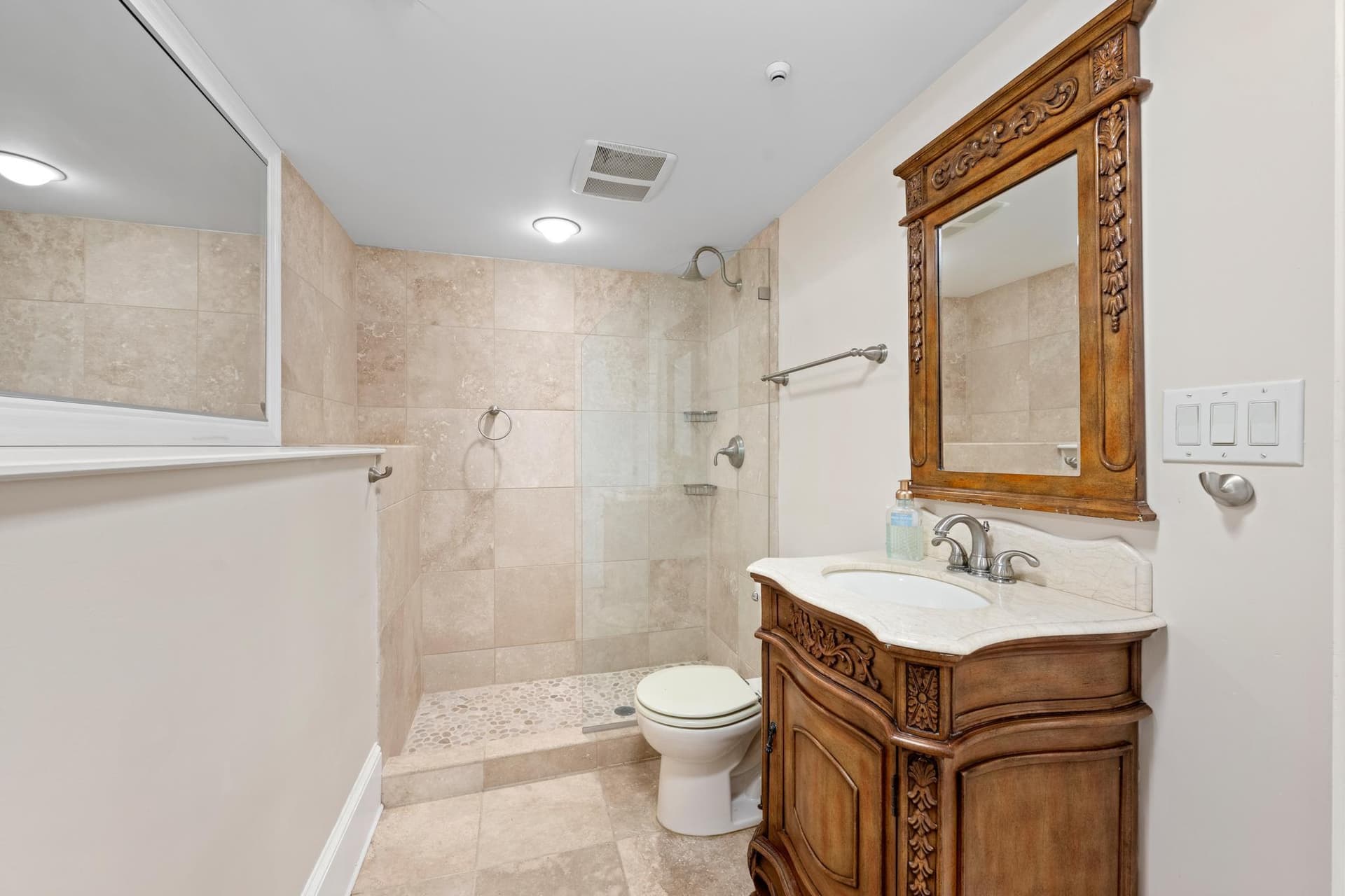 3345 Holicong photo 38