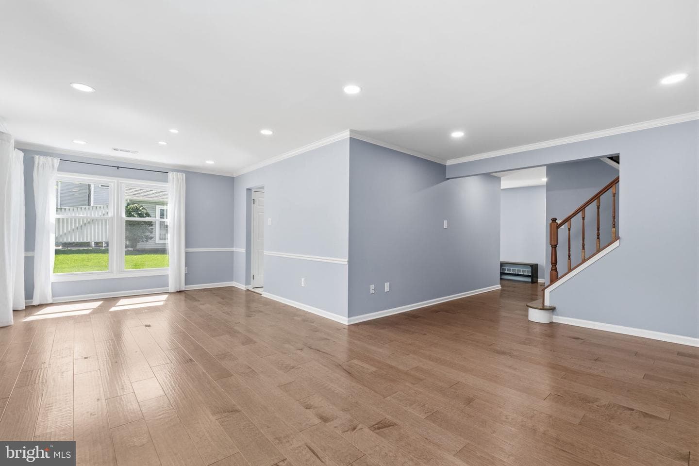 7 Randolph Court photo 16