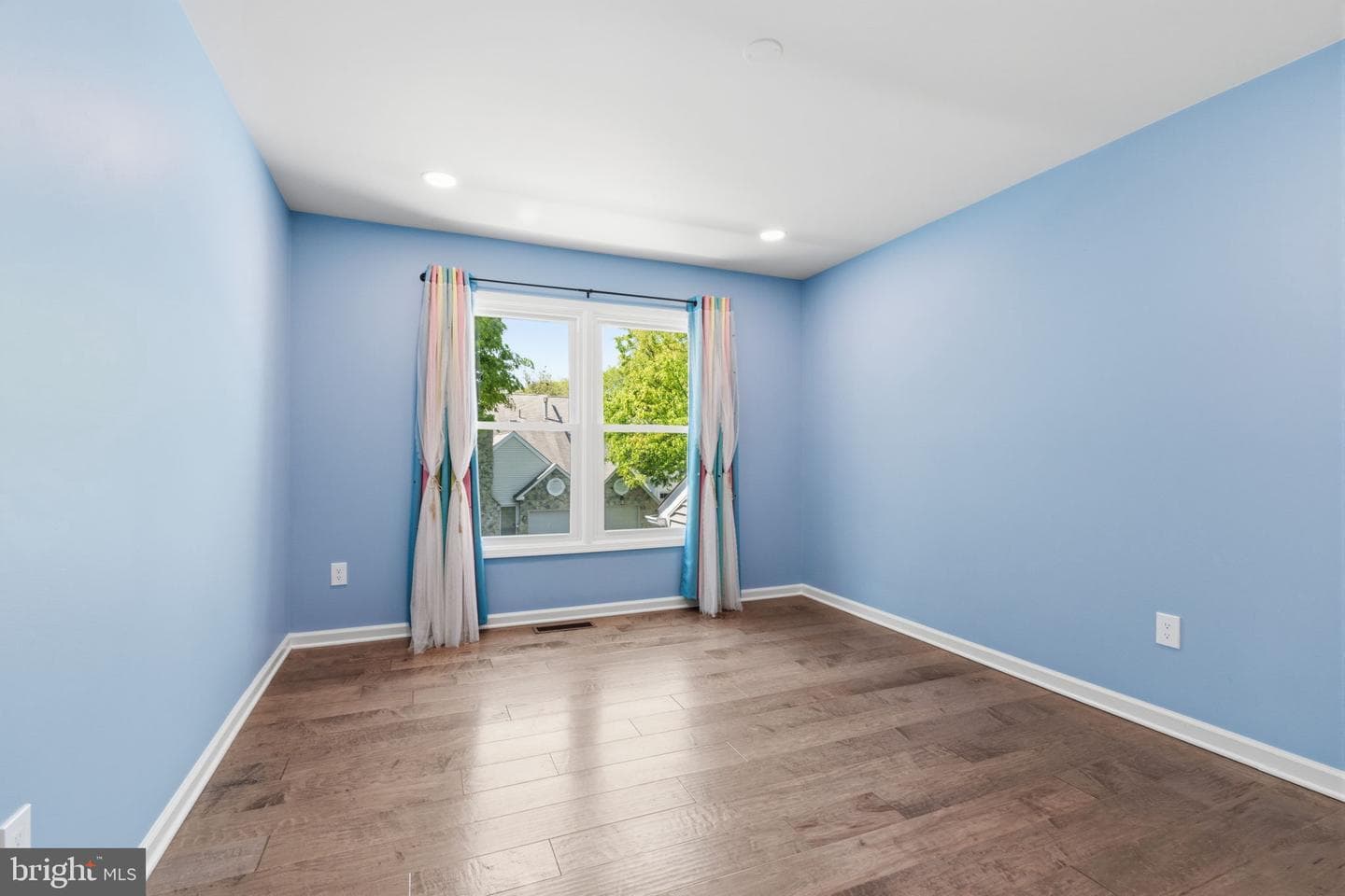 7 Randolph Court photo 33