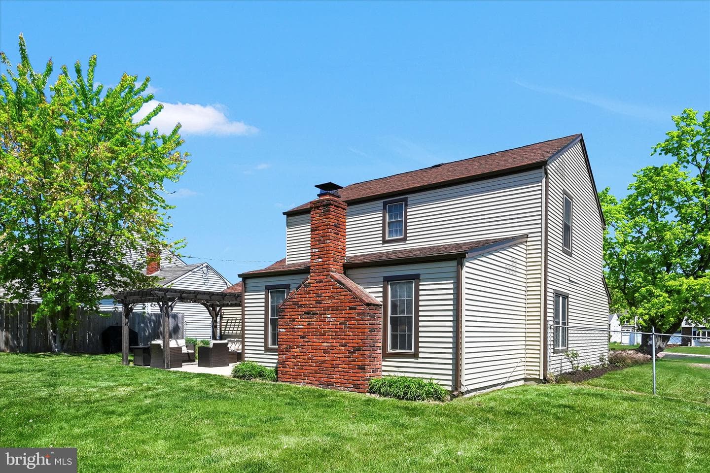 616 S Oxford Valley Road photo 32