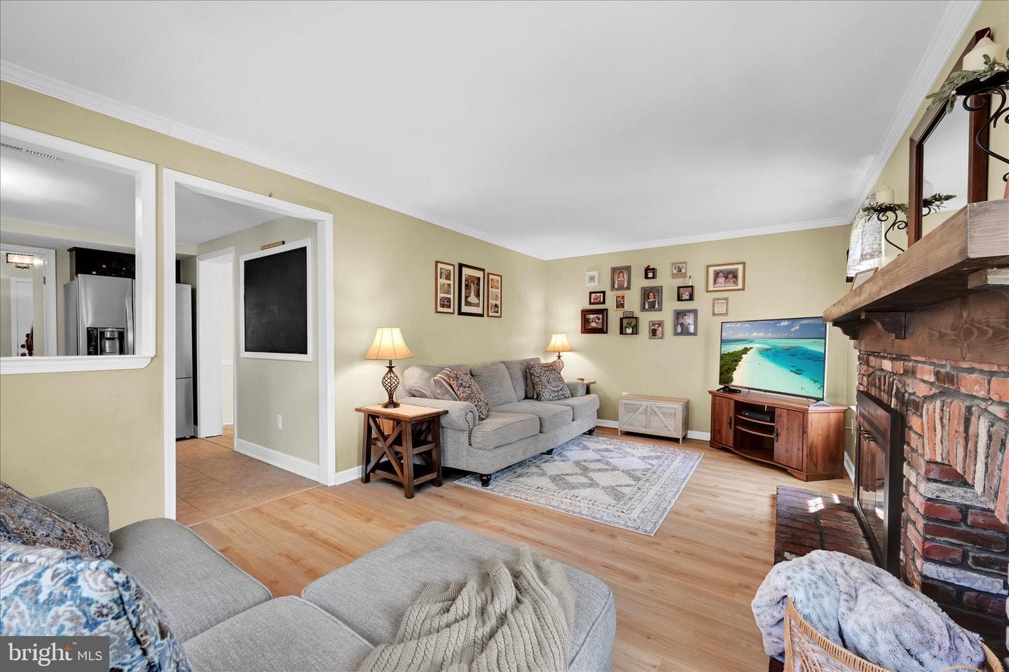616 S Oxford Valley Road photo 8