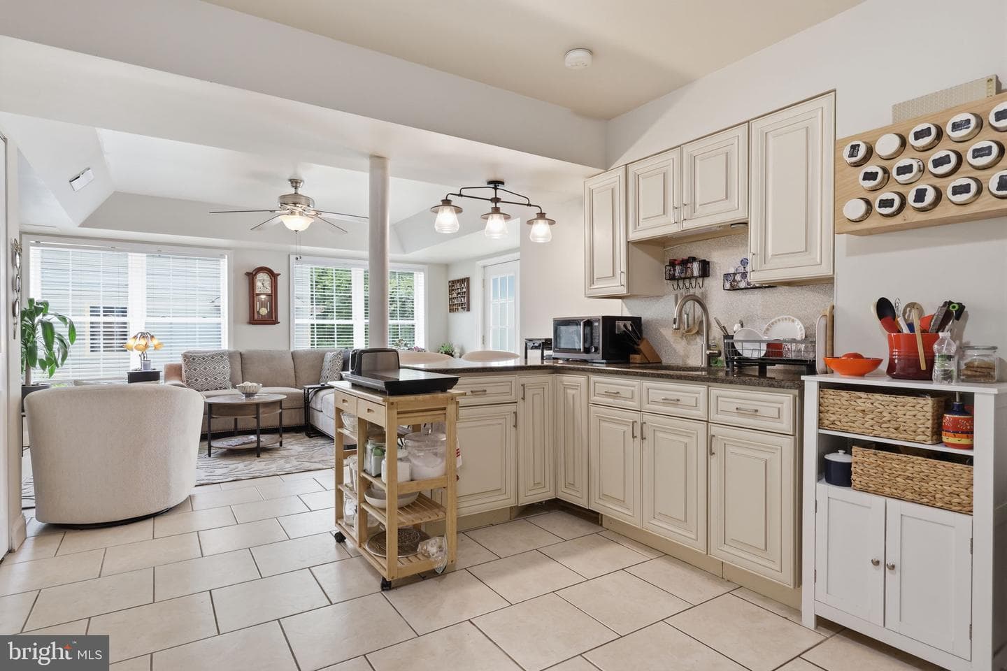 726 Bridgetown Pike photo 44