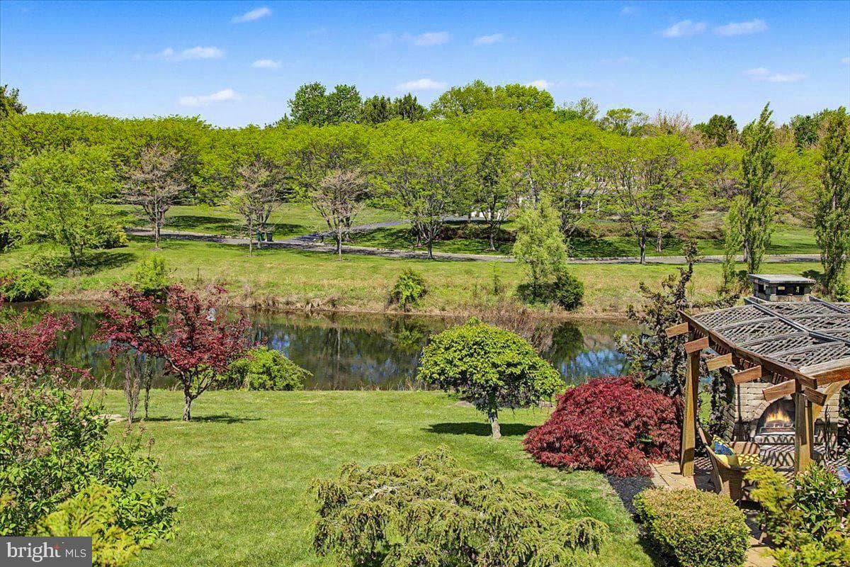 104 Meadowview Drive photo 64