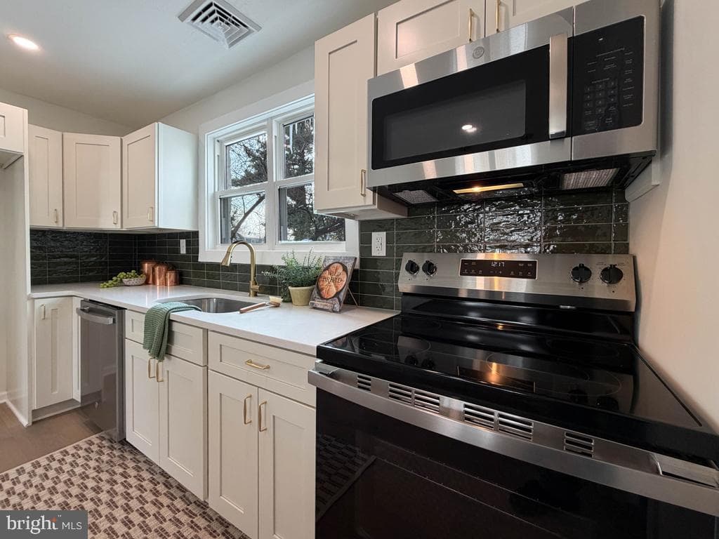 101 Walnut Lane photo 21