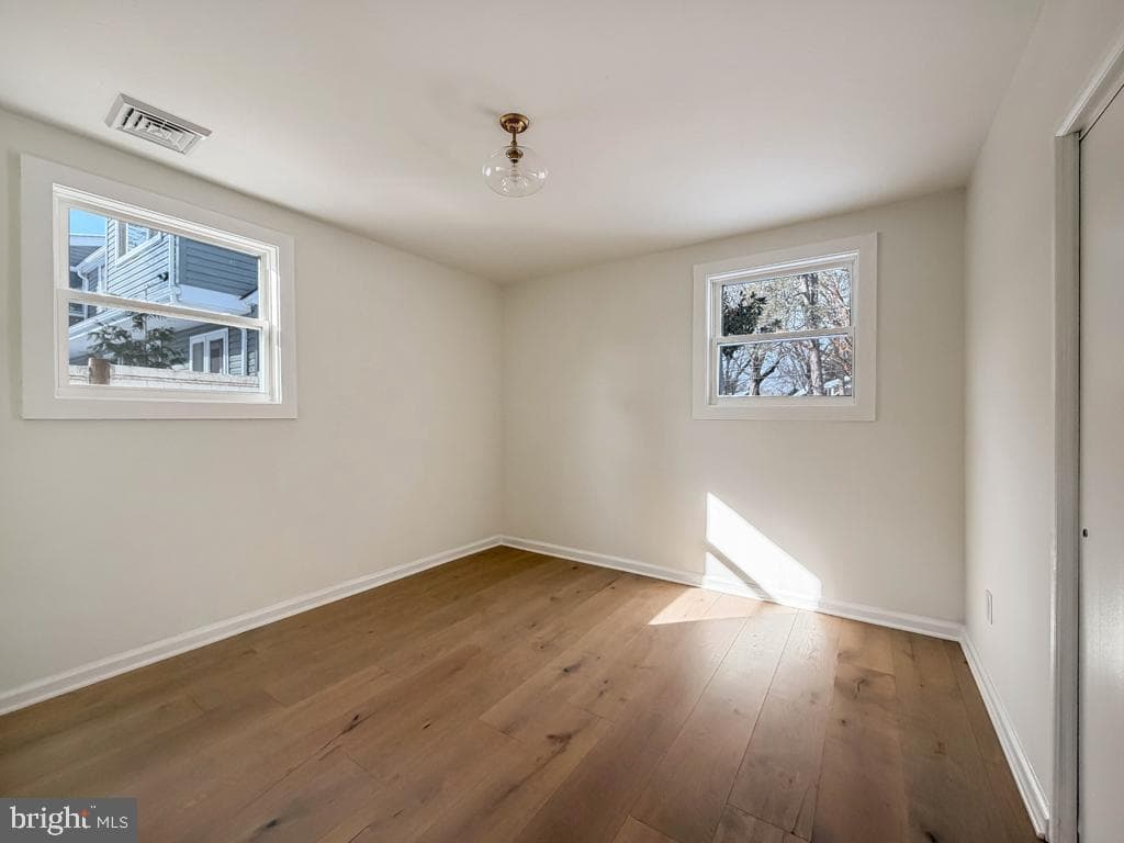 101 Walnut Lane photo 27