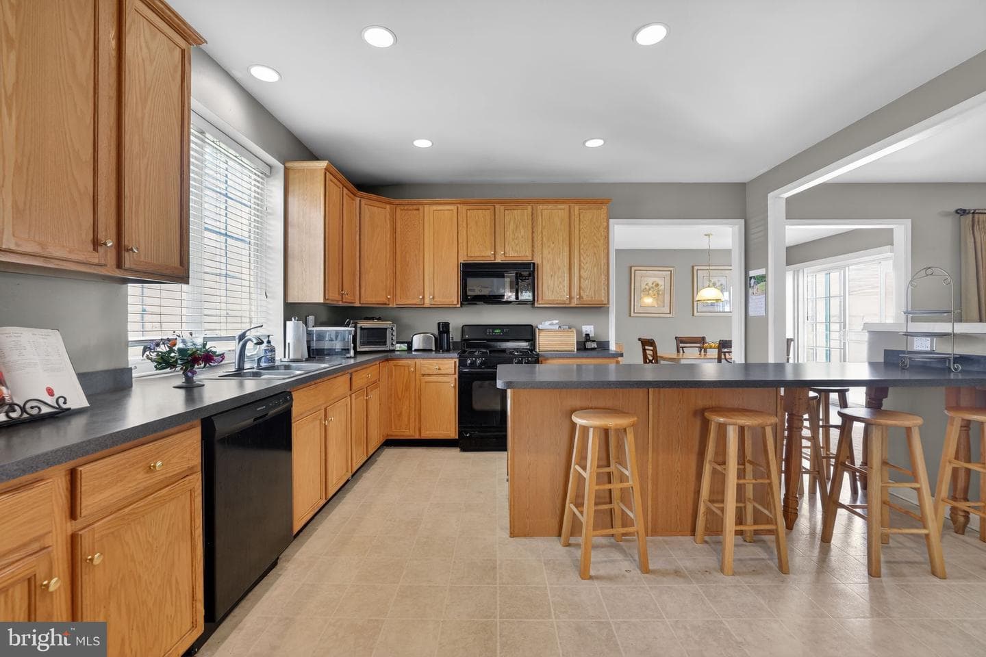 10 Croft Drive photo 8