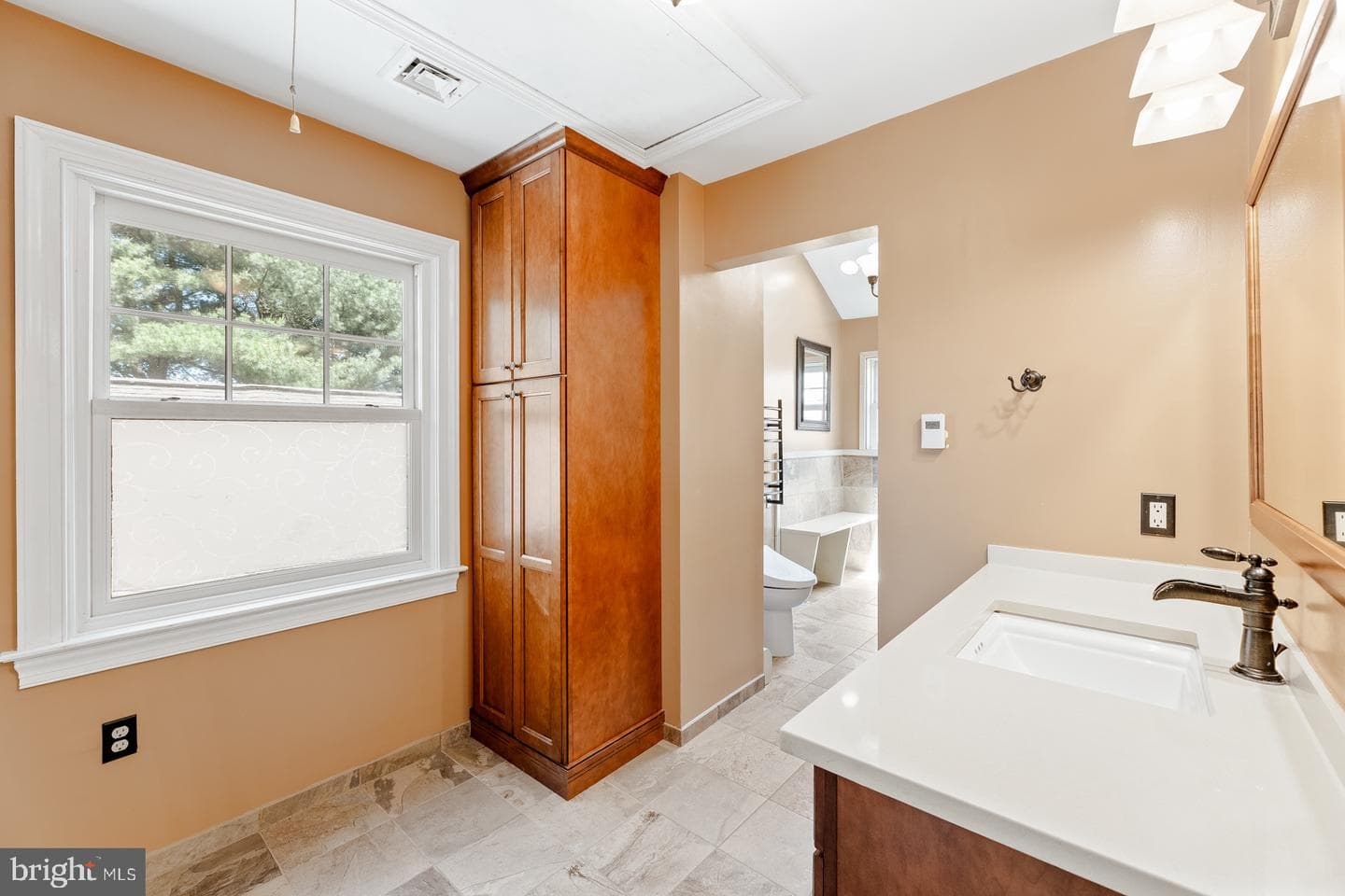290 Foxcroft Drive photo 43