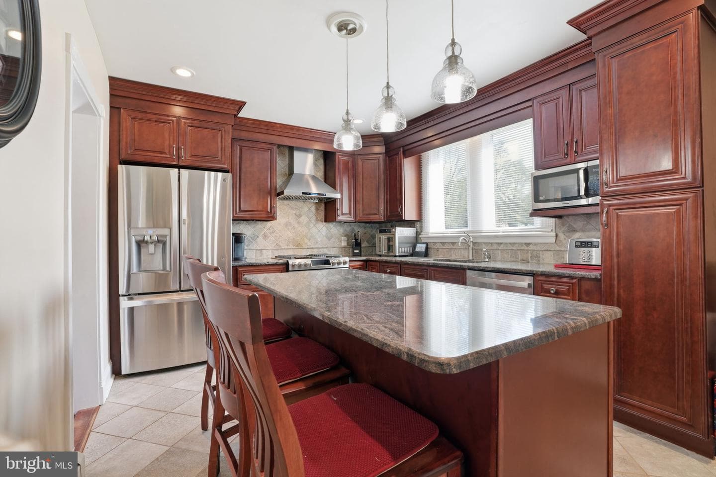 49 Maple Avenue photo 10