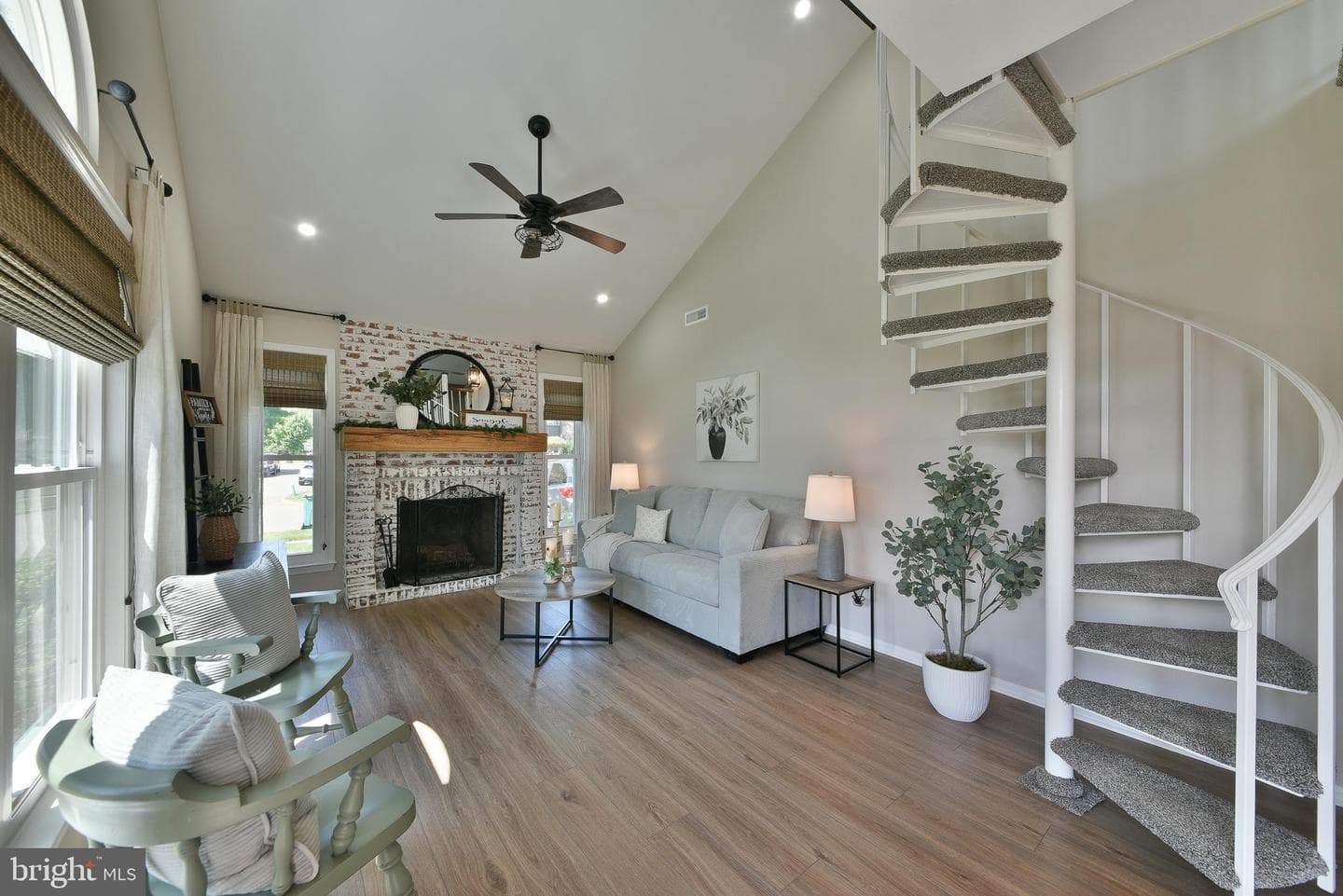 172 Meadowview Court photo 11
