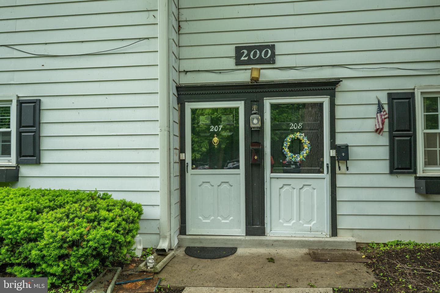 207 Yardley Commons photo 2