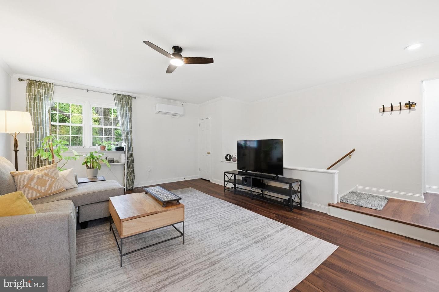 207 Yardley Commons photo 3