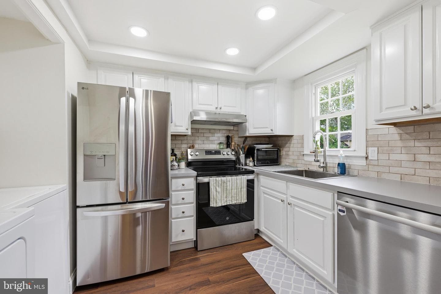 207 Yardley Commons photo 8