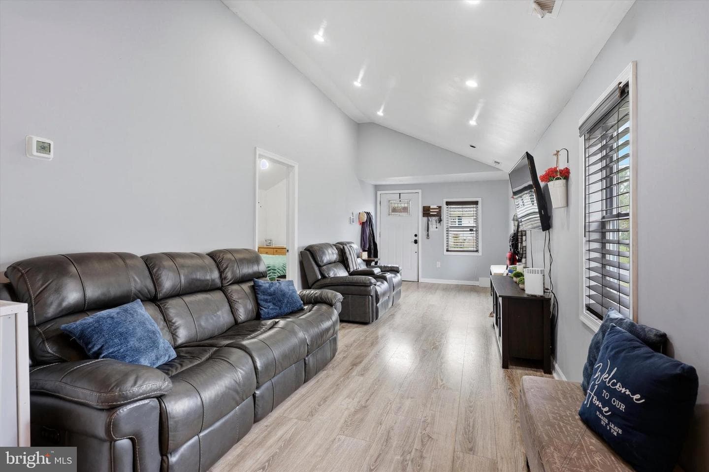 925 Excelsior Avenue photo 15