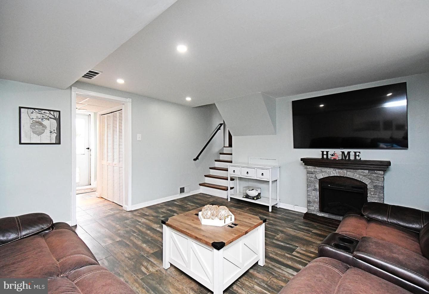 712 Ivyland Road photo 32