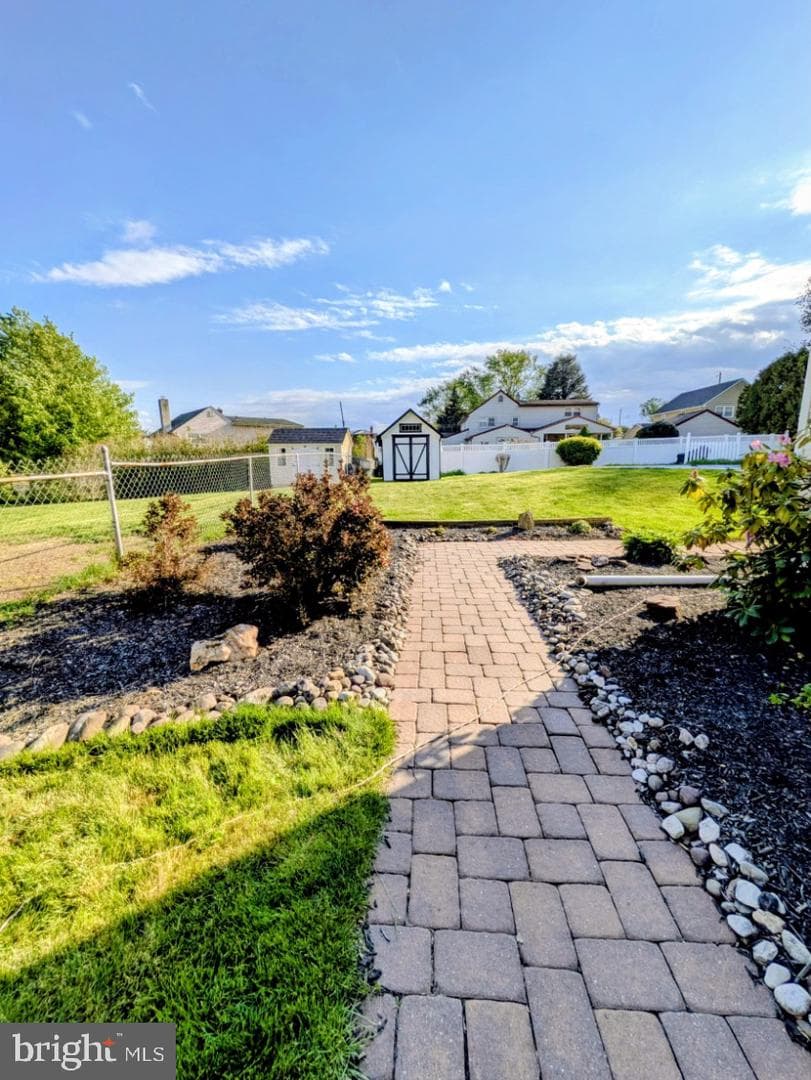 712 Ivyland Road photo 39
