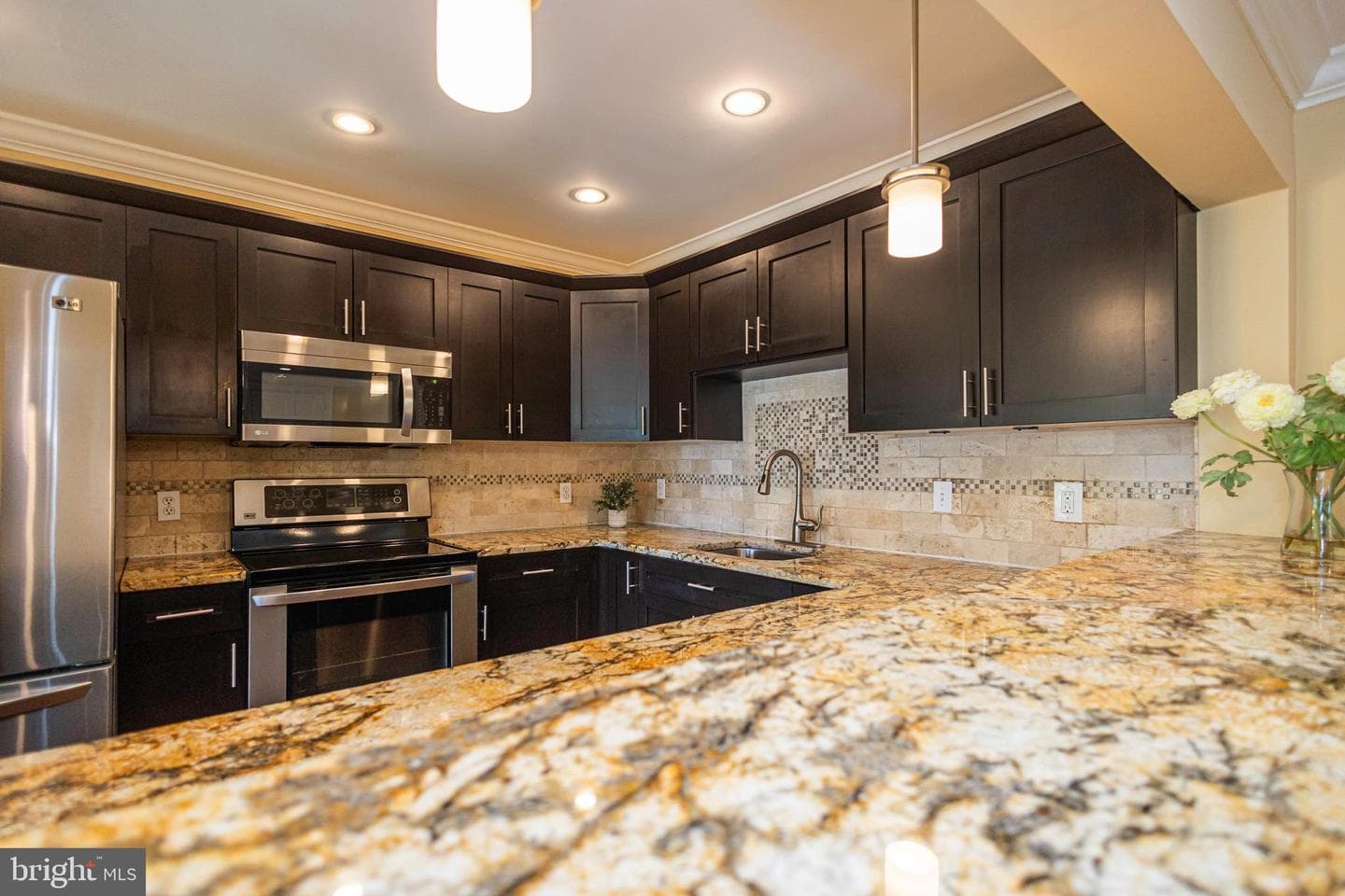 706 Yardley Commons photo 13