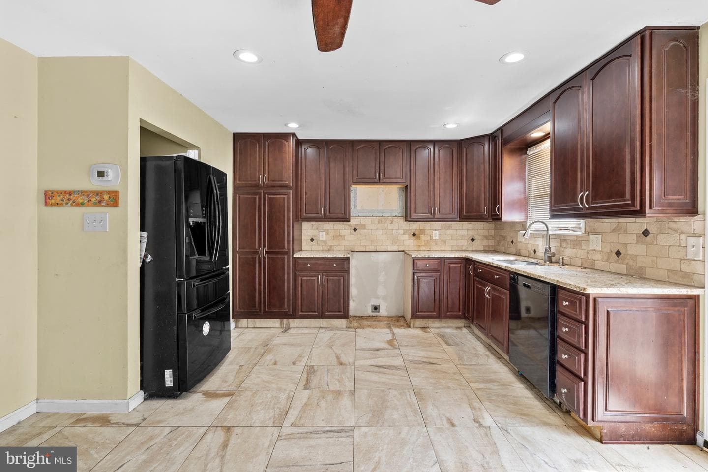 6998 Headley Court photo 8