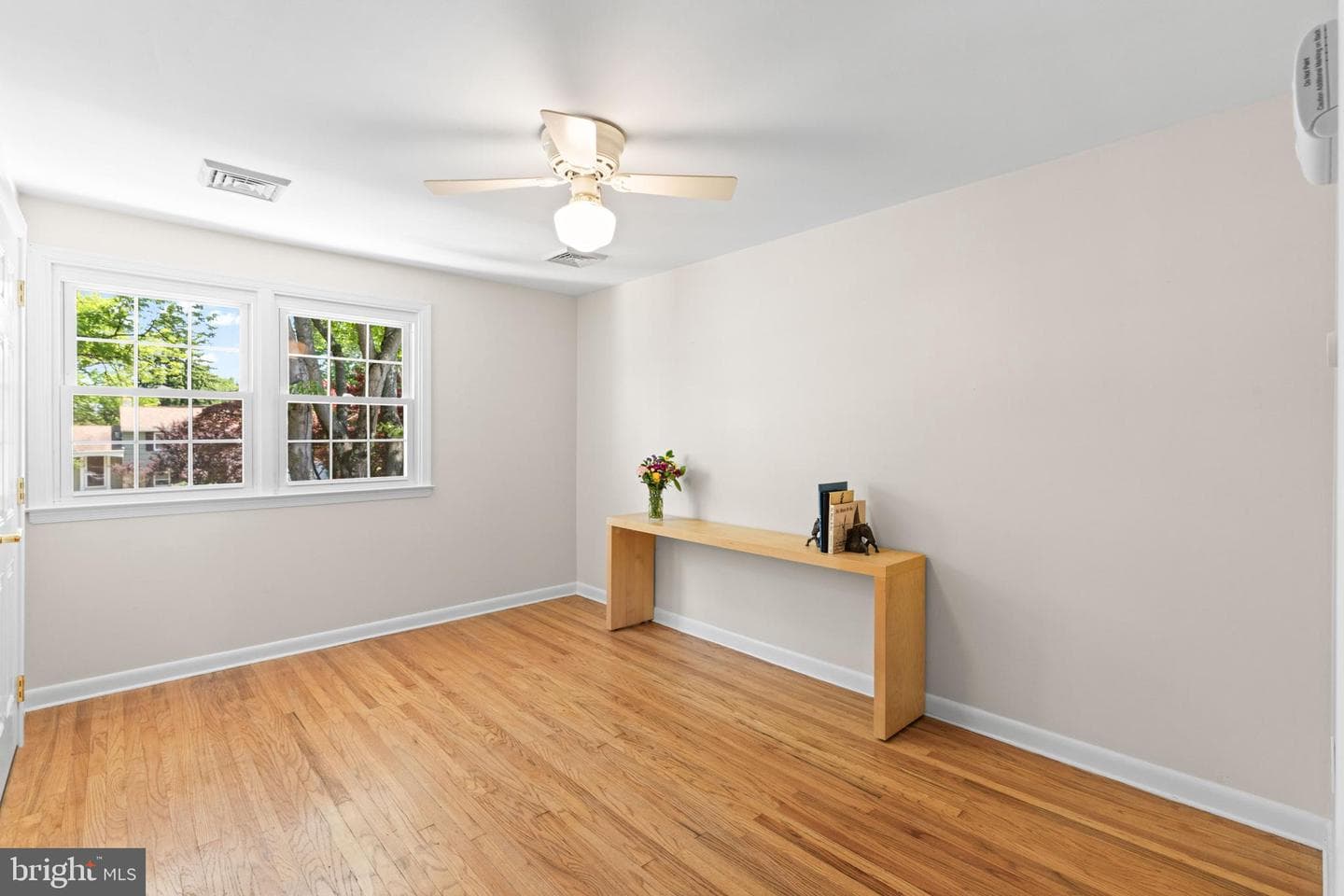 244 Wisteria Drive photo 33