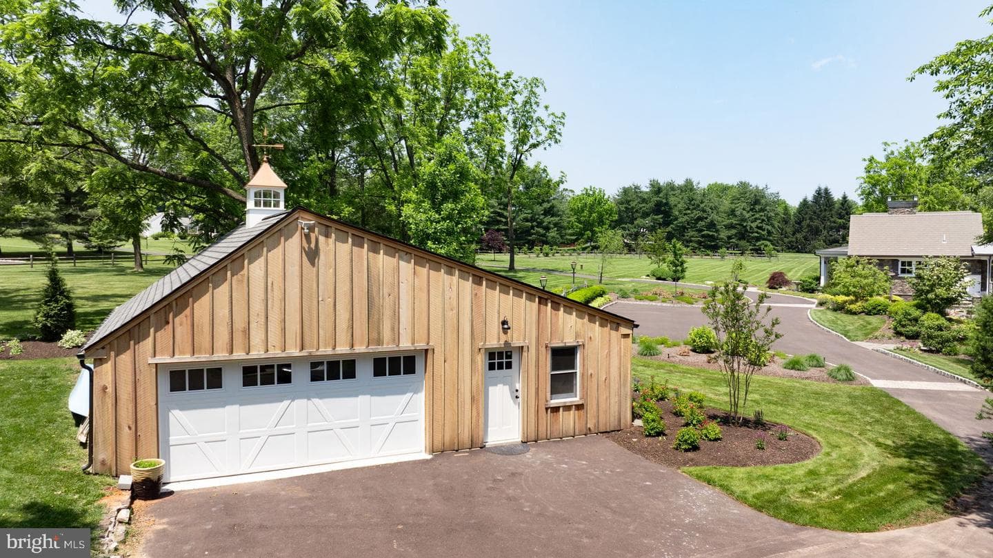 9 Blueberry Lane photo 94