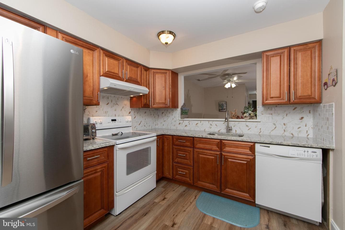 52 Natalie Court #303 photo 16