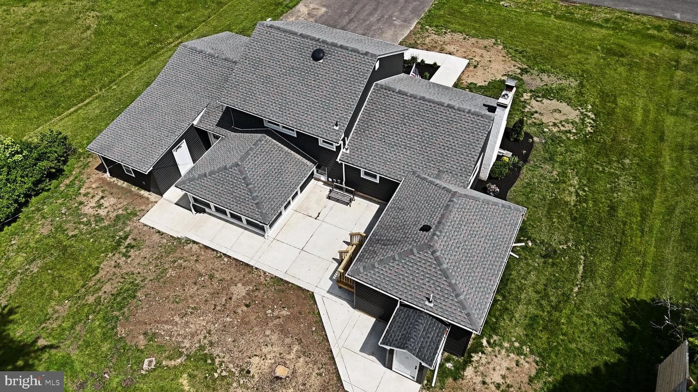 1554 Park Drive photo 41