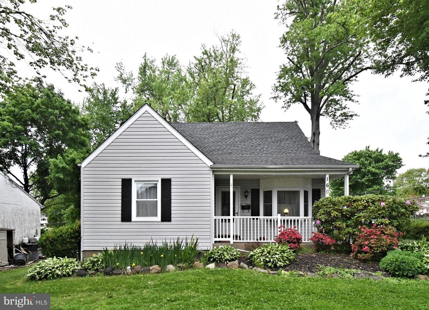 1604 N Meadowbrook Road photo 2