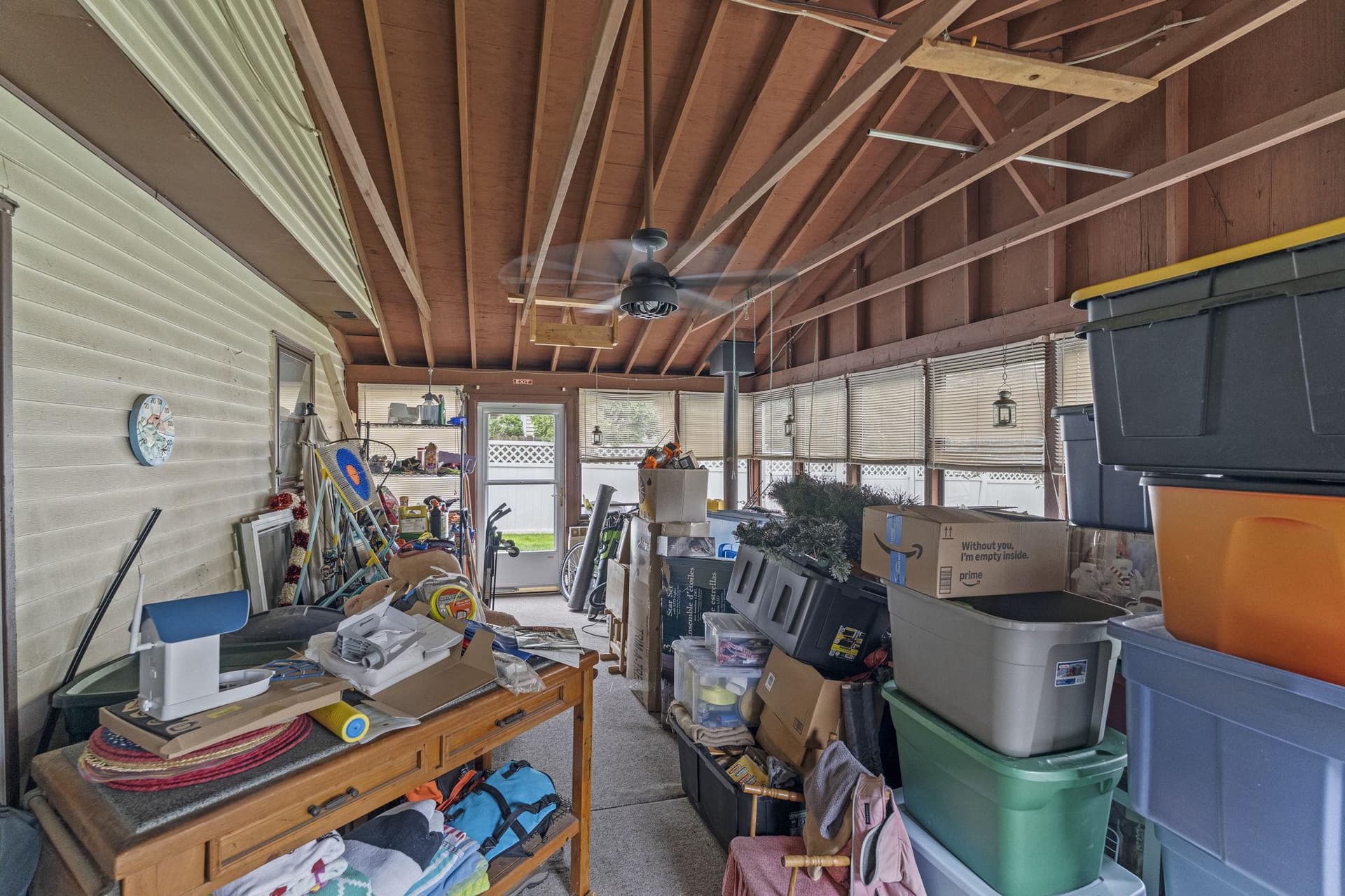 1064 Lincoln photo 39