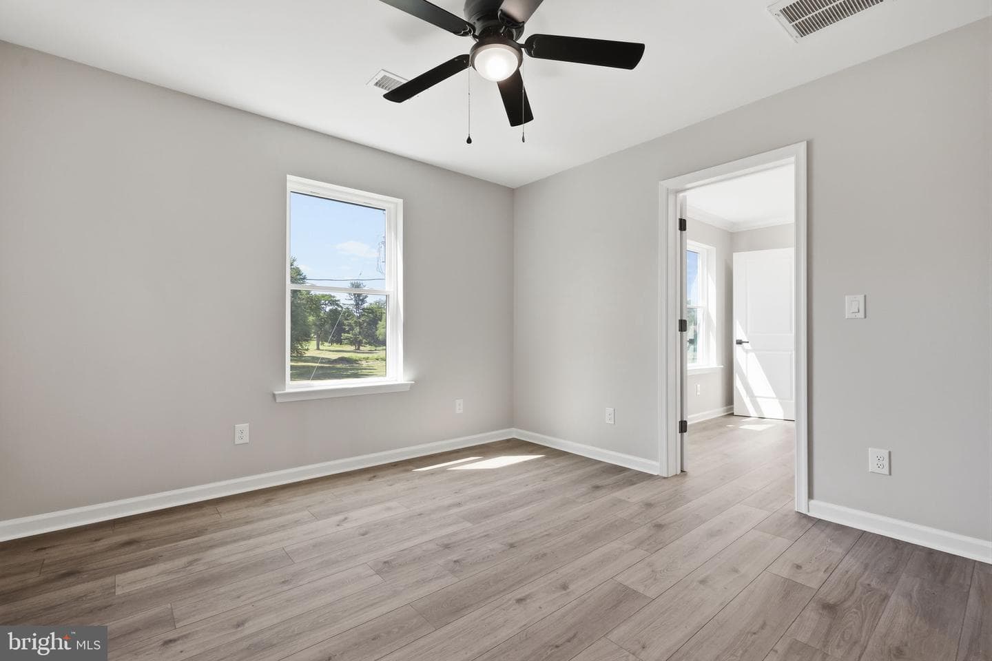 891 Reading Avenue photo 30