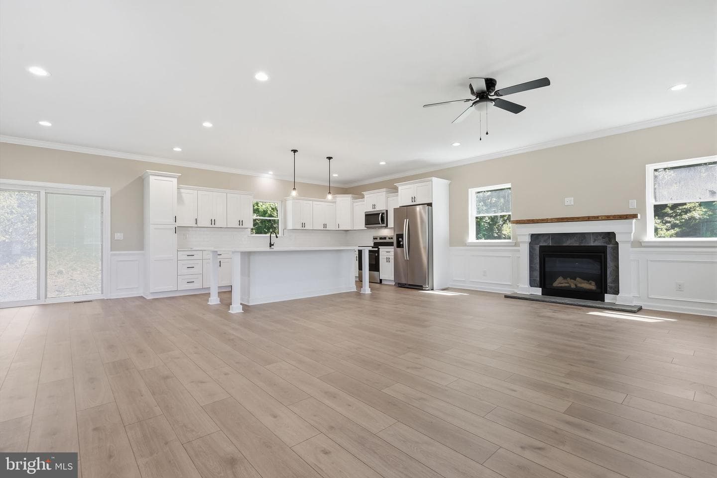 891 Reading Avenue photo 7