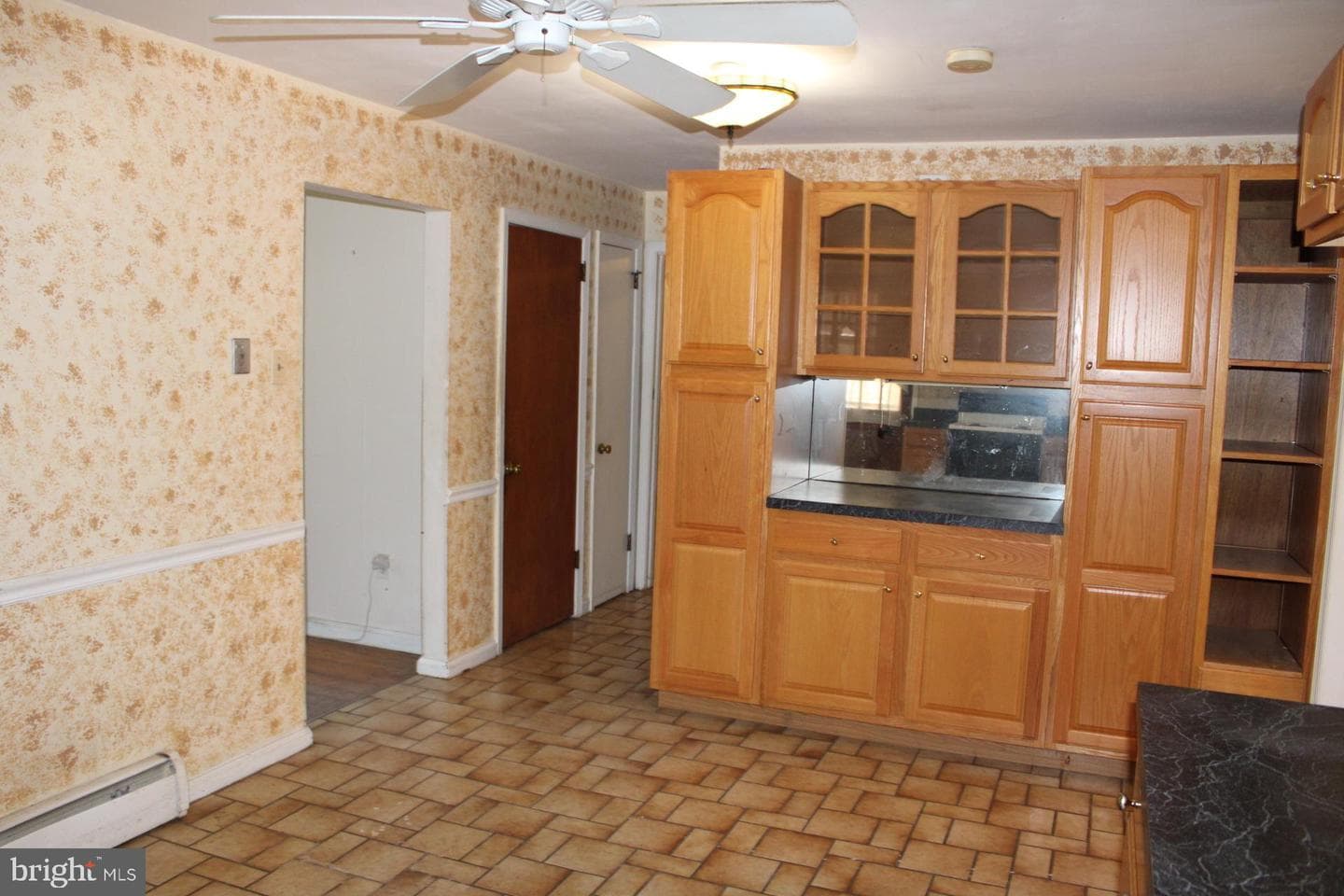 223 Rosewood Avenue photo 6