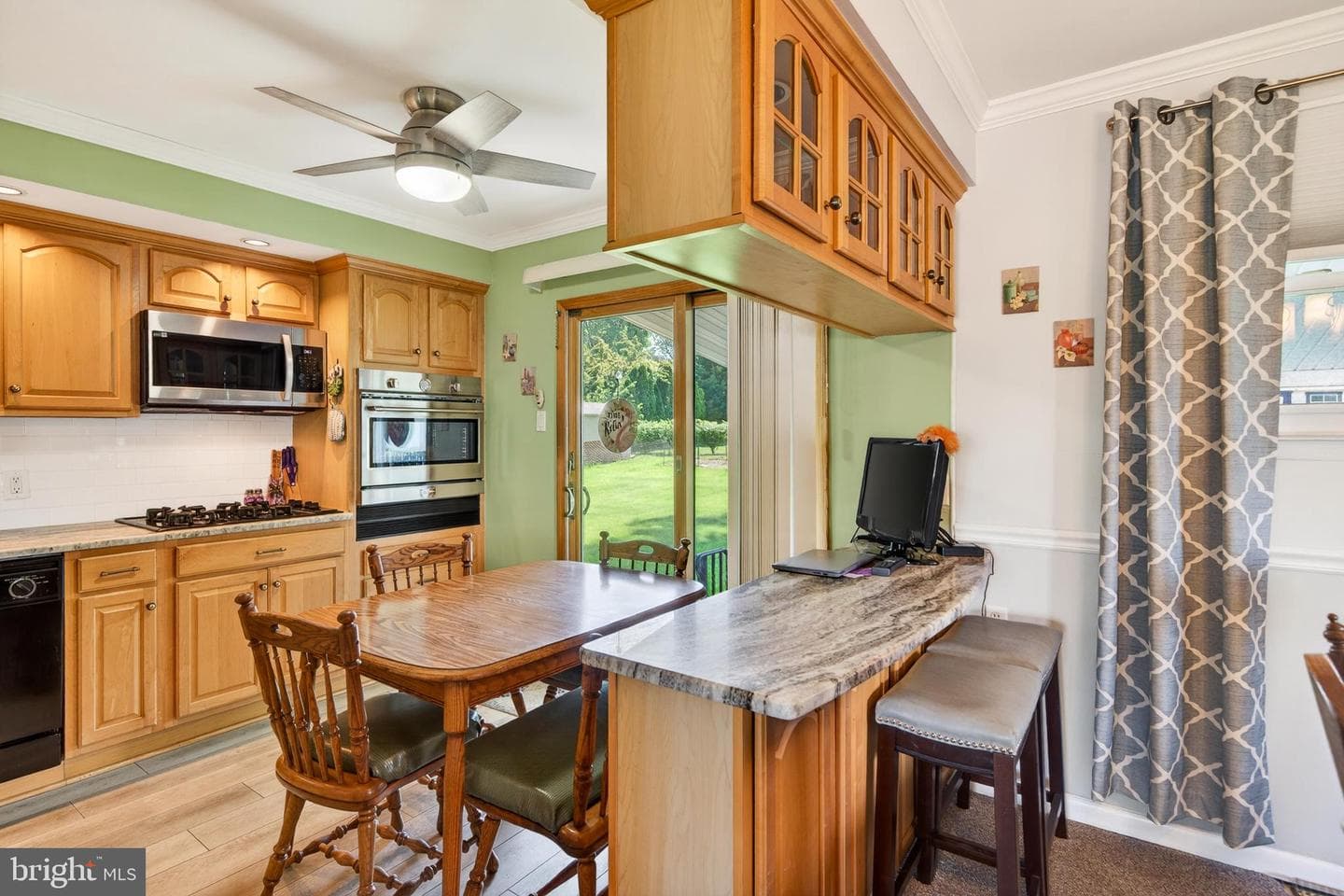 325 Acorn Drive photo 12
