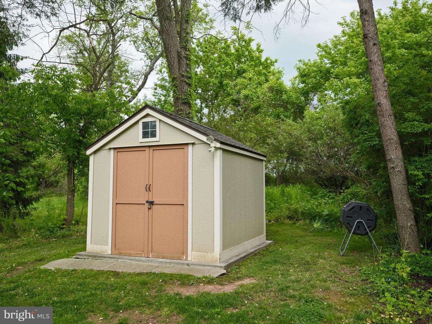 77 Sunset Drive photo 17