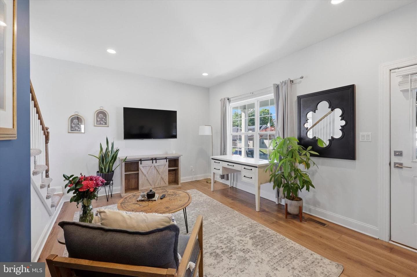983 Highland Avenue photo 4