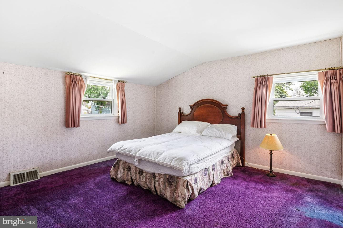 282 Henry Avenue photo 15